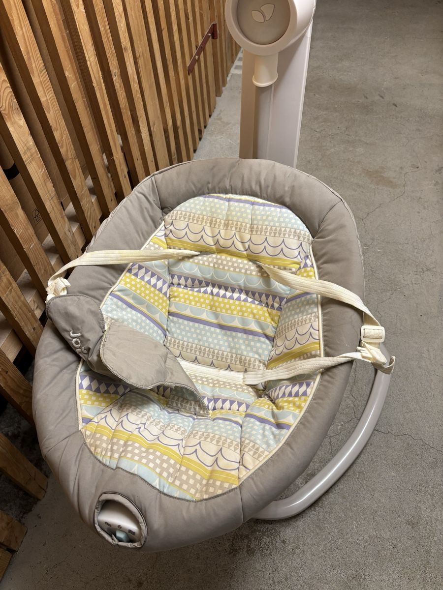 Joie Sdraiette & Sdraiette a dondolo: Babyschaukel Joie Serina 2in1 – Usato da Niederhasli venduto da sxh_jn9y 2
