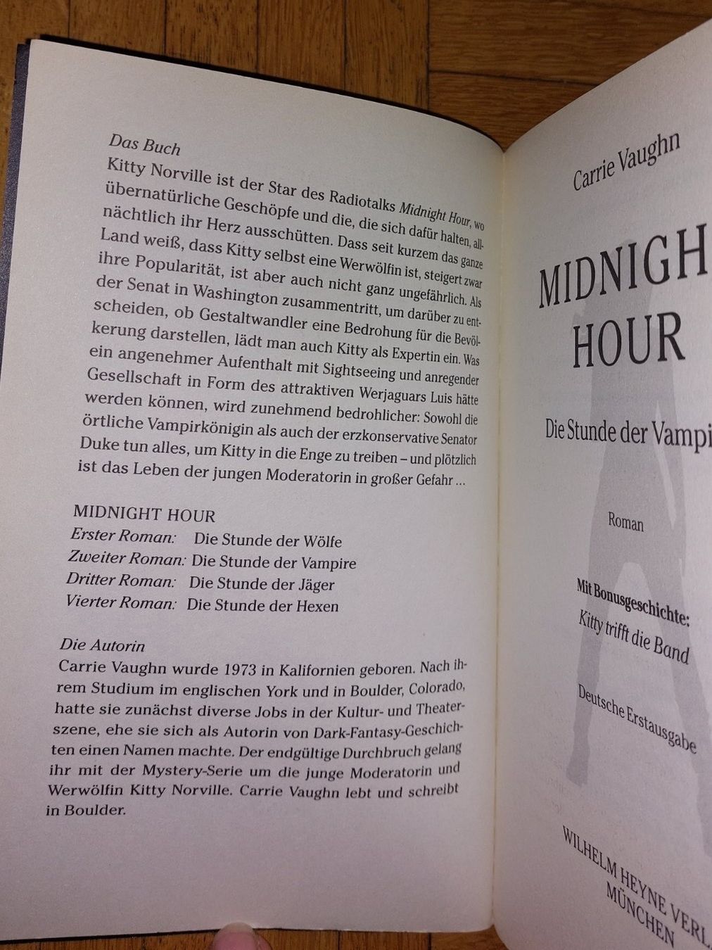 Libri: Midnight Hour Die Stunde der Vampire – Usato da Illnau venduto da Buechermaus 2