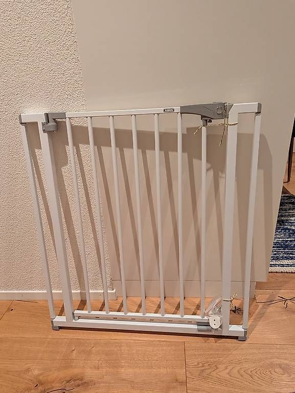 Tutto per la sicurezza: Treppenschutzgitter Abus weiss mit Zubehör – Usato da Mellingen venduto da tschismo12