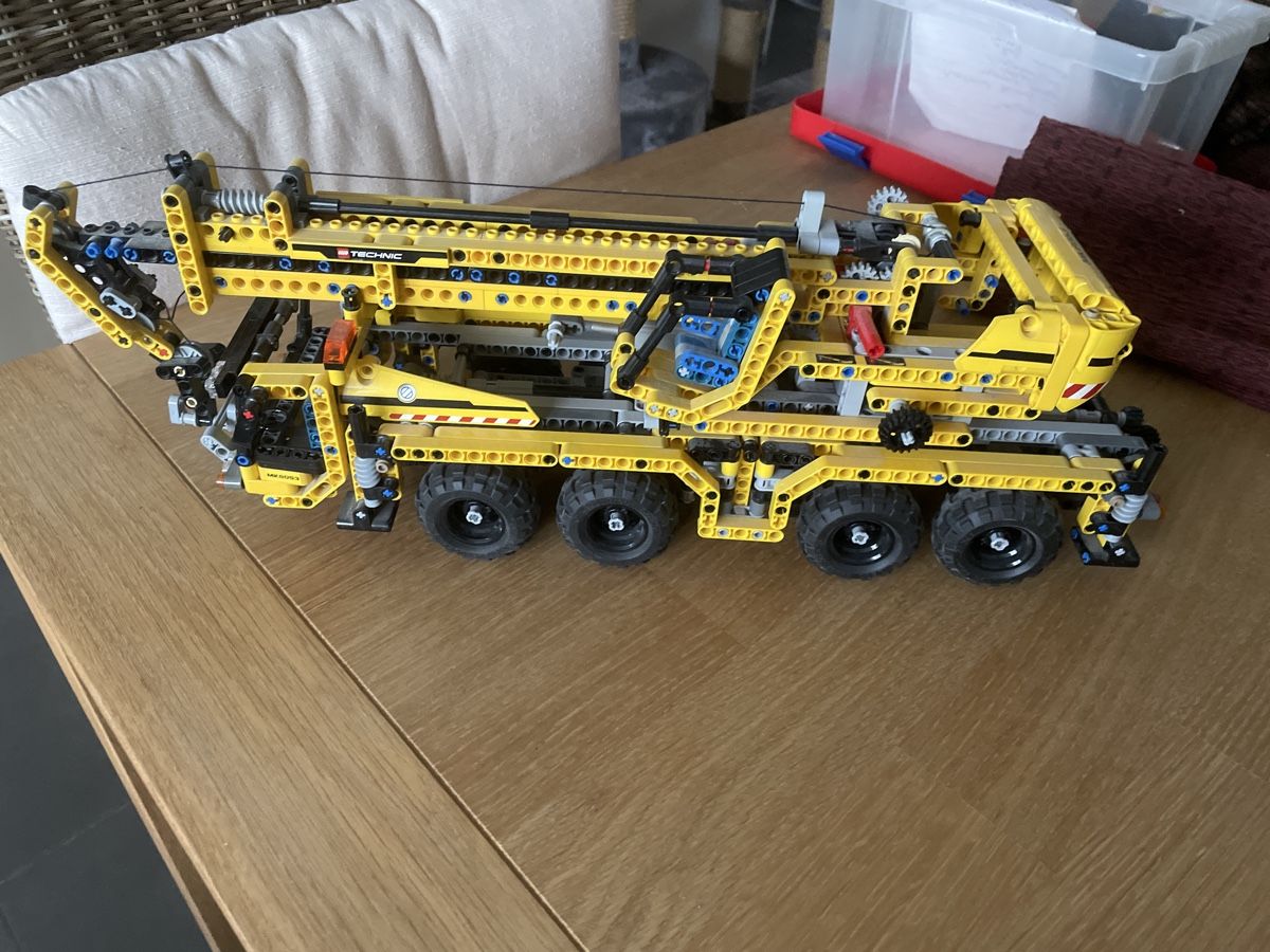 Lego Giocattoli: Lego Technic 80053 – Usato da Aarau Rohr venduto da keedom