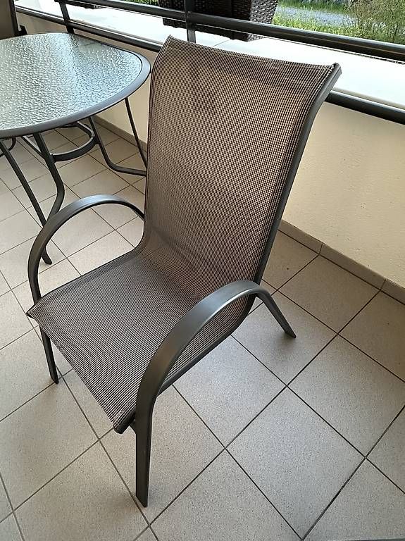 Set di tavolo e panche: Gartentisch mit 4 Stühlen  – Usato da Oberbüren venduto da pamuk05 4