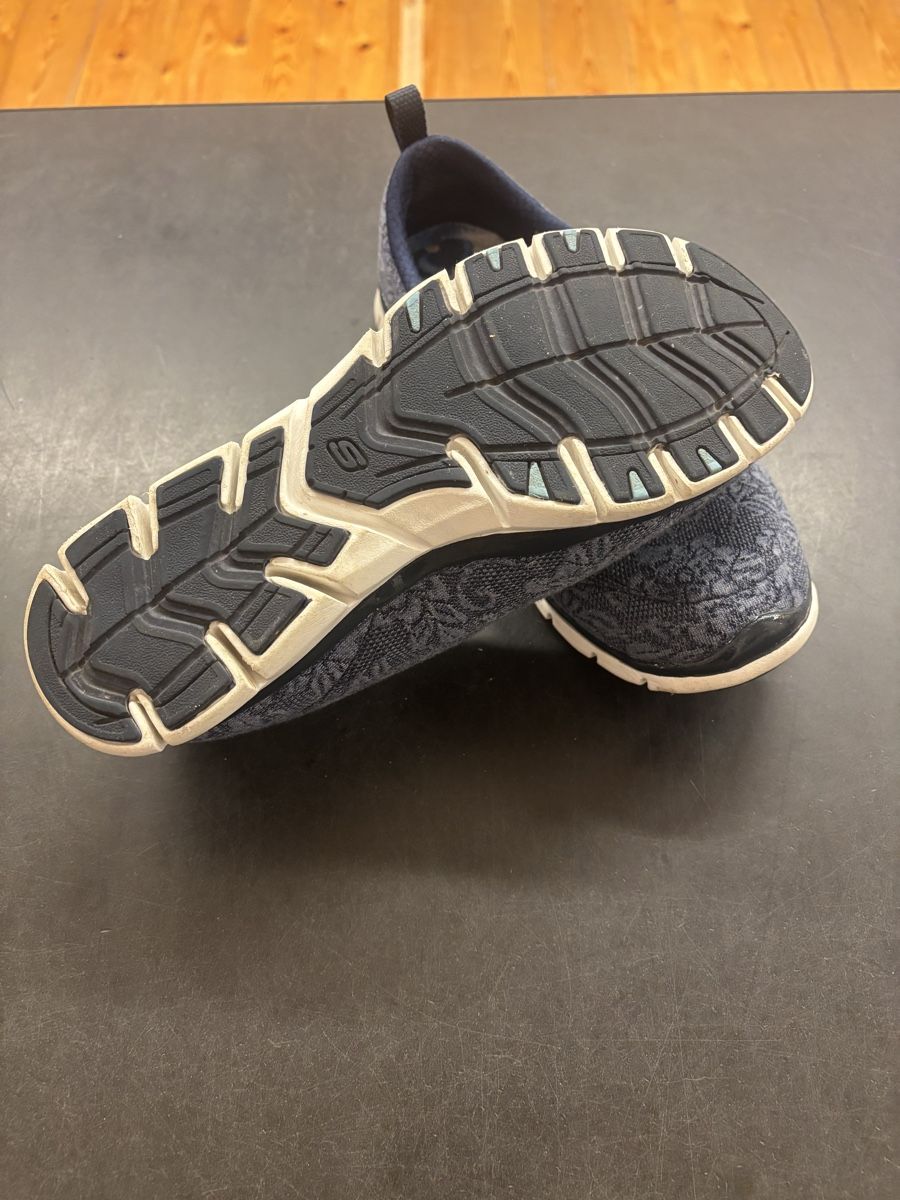 Skechers Chaussures filles: Skechers, Grösse 37 – D'occasion à Büren an der Aare par Nikito2001 4