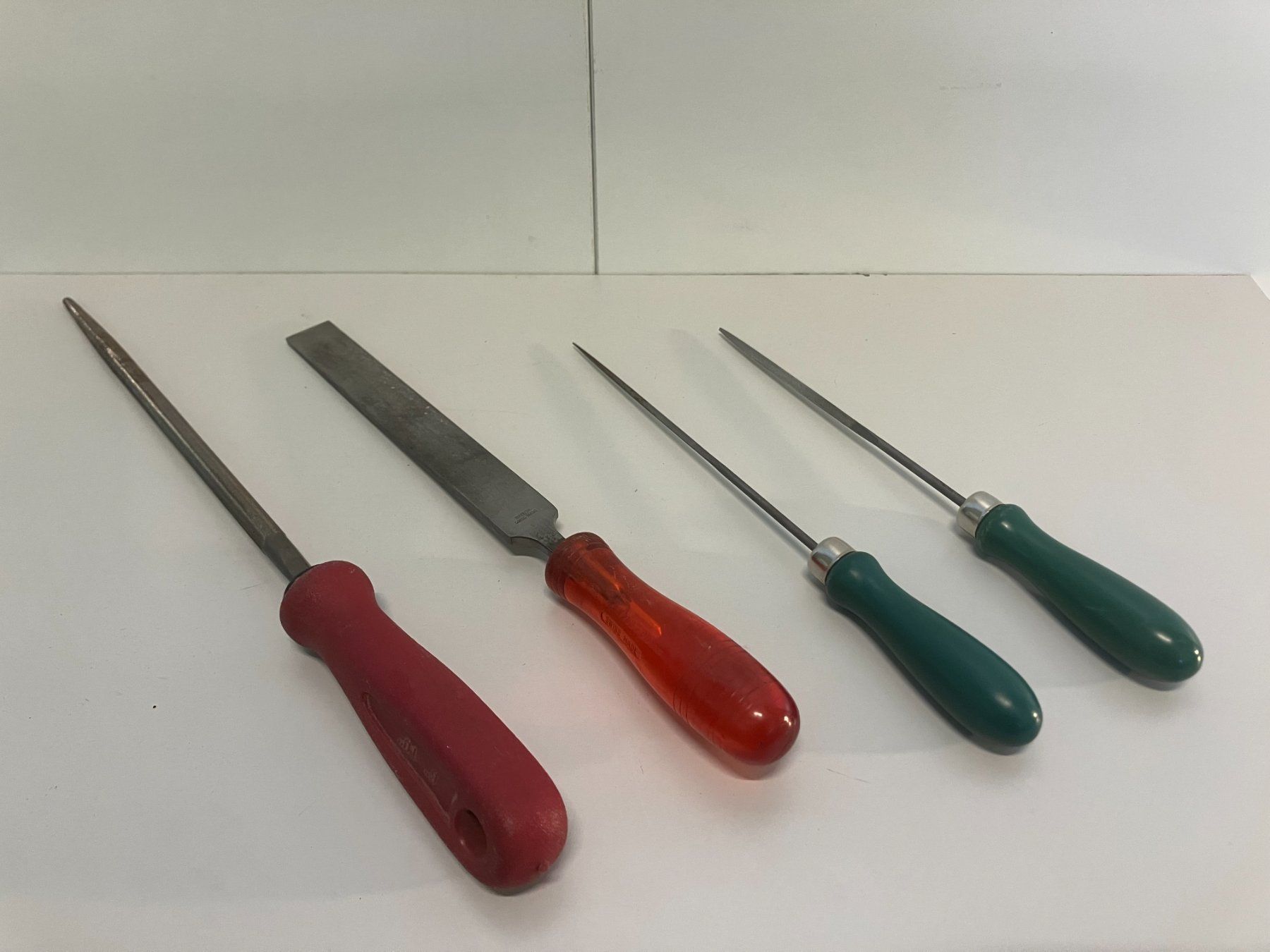 Tutti gli attrezzi: Post. div. gebrauchter Fein-Metallfeilen ab 1.- – Usato da Lichtensteig venduto da Buy24International