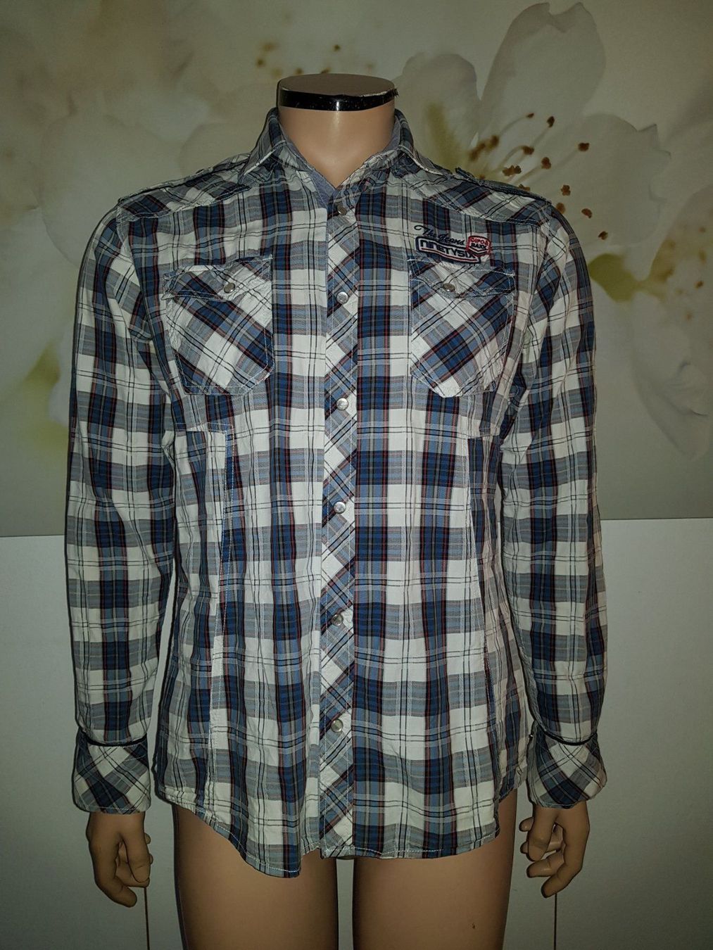 Hemden: CIPO & BAXX Chemise / Hemd      Taille / Grosse L – Gebraucht aus Cossonay-ville von Super-Price-Quality