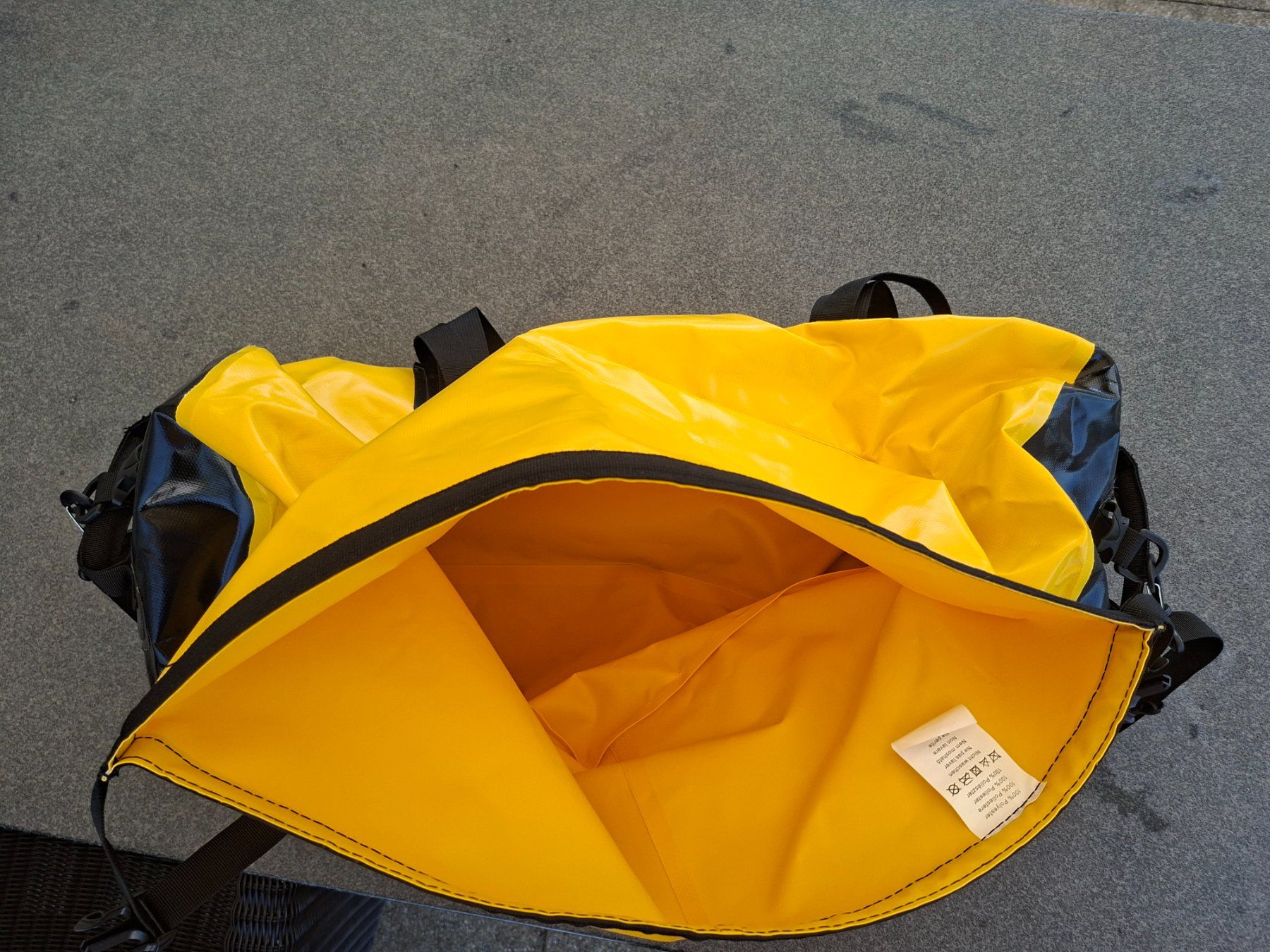 Taschen: Crane Dry Duffle Bag, wasserdichte Tasche – Gebraucht aus Stäfa von Anita62 2