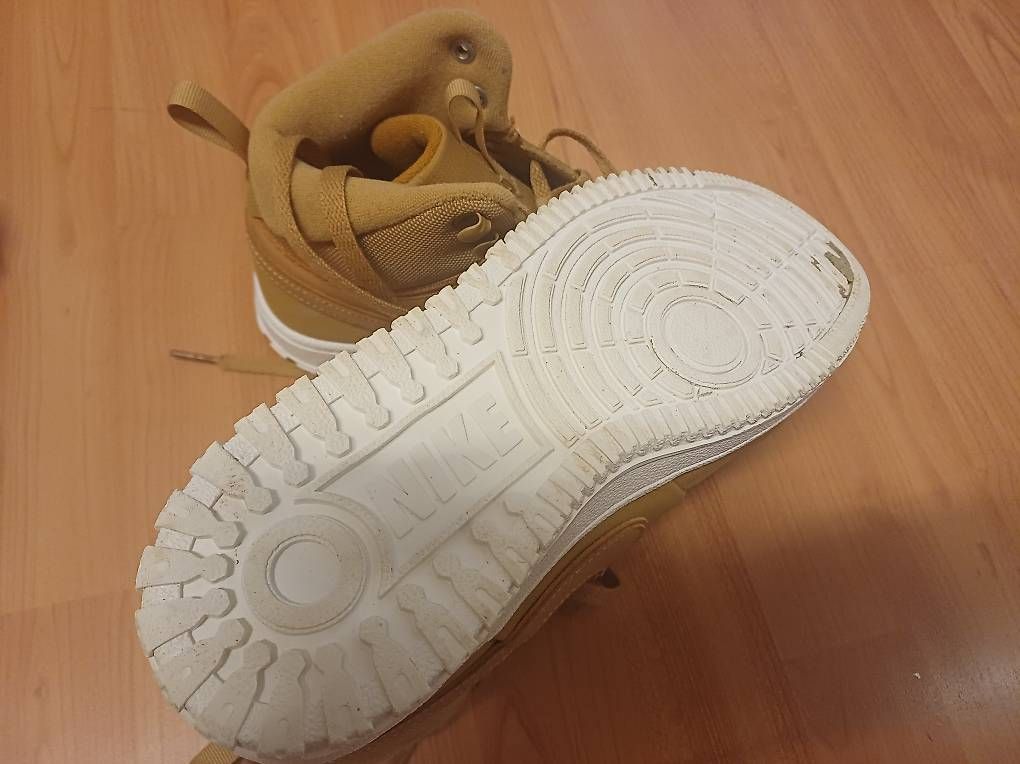 Scarpe da uomo: Nike Schuhe Winter Gr. 40.5 – Usato da Roggliswil venduto da trek01 3