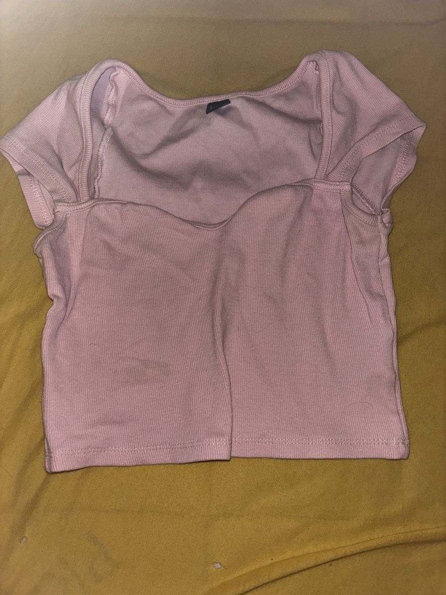 Top: Top rose à manches courtes - Taille XS – Usato da La Chaux-de-Fonds venduto da lea_77ly