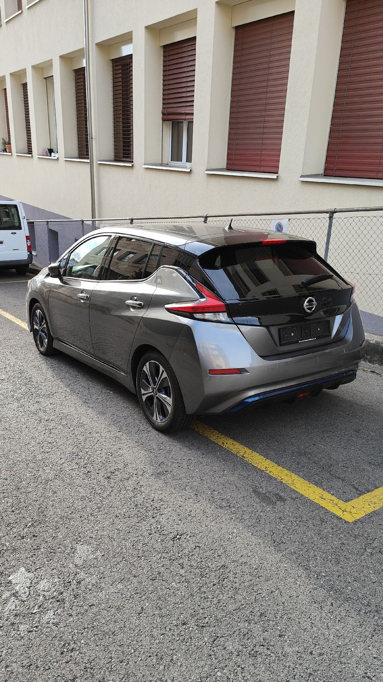 Nissan Autos: Nissan Leaf Tekna – Gebraucht aus Lausanne von LeConfiseur 3