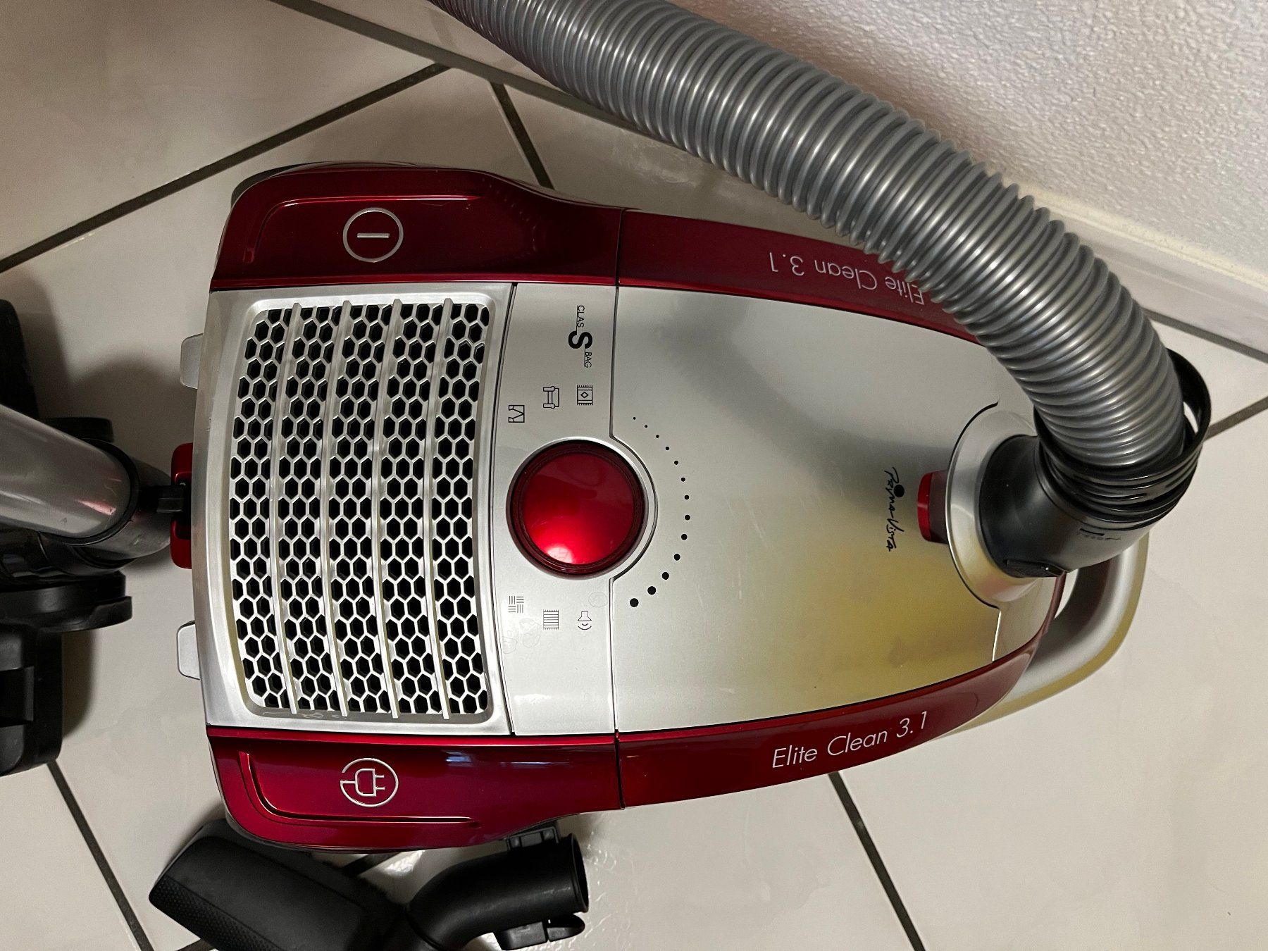 Staubsauger & Zubehör: Staubsauger Elite Clean 3.1 – Gebraucht aus Stans von emodermatt 2