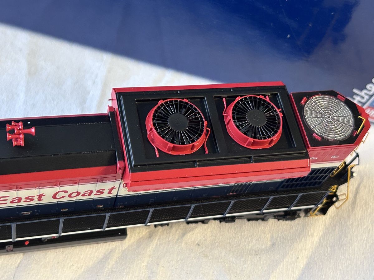 Athearn Modelleisenbahnen: SD70M-2 FEC #107 – Neu (gemäss Beschreibung) aus Leuzigen von pierrot-ho 8