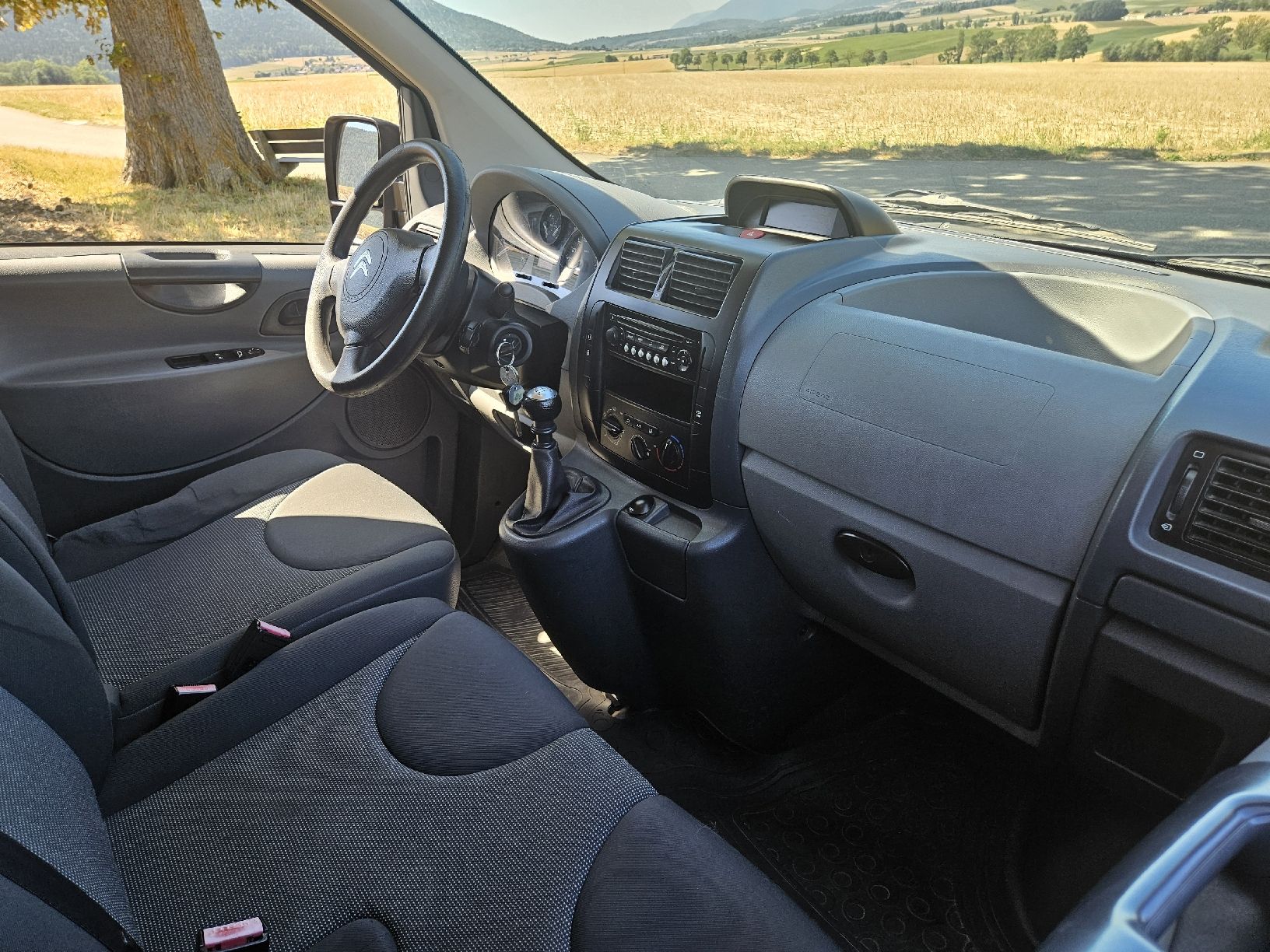 Citroën Autos: Citroën jumpy – D'occasion à La Chaux-de-Fonds par mat_9rlj 6