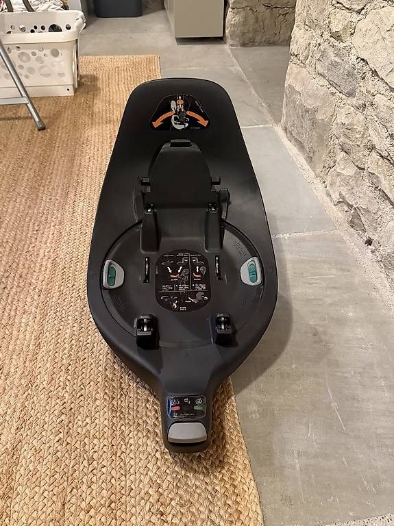 Cybex Auto-Kindersitze: CYBEX Platinum Base T ISOFIX Station – Gebraucht aus Egg b. Zürich von BeCu 1