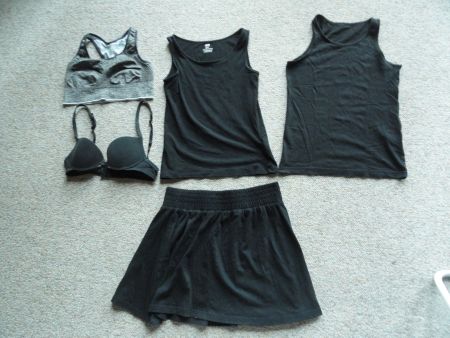 Kleiderset Bustier Sport-BH Top Jupe Grösse 146/152 z.T. neu