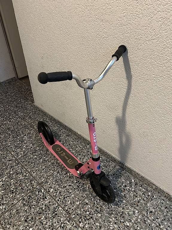 Kickboard: Trottinette mit grosse Räder   – Usato da Wittenbach venduto da SonjaLala