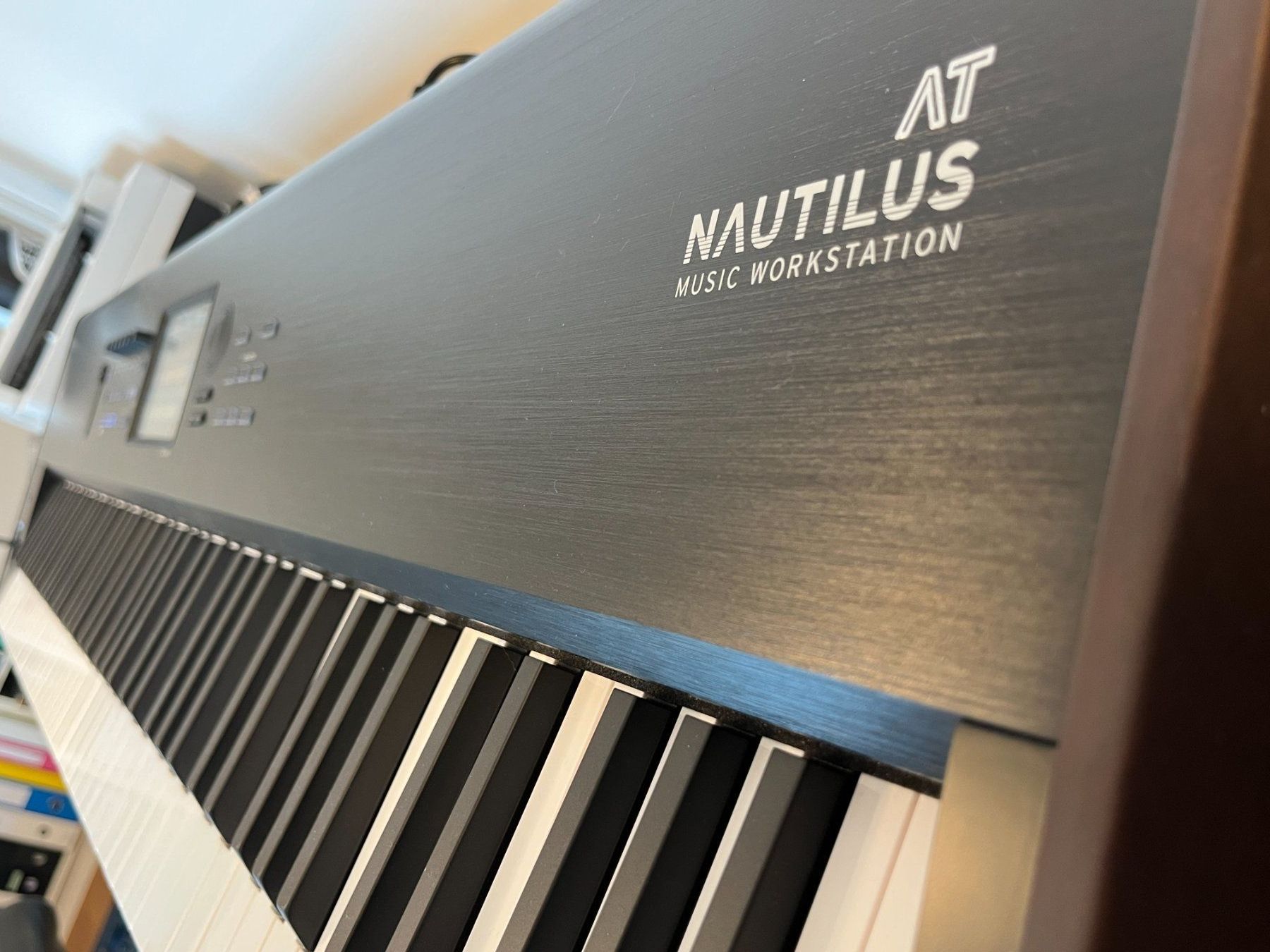 Korg Strumenti musicali: Korg Nautilus 88 AT (Aftertouch) – Usato da Fällanden venduto da Uboller 7