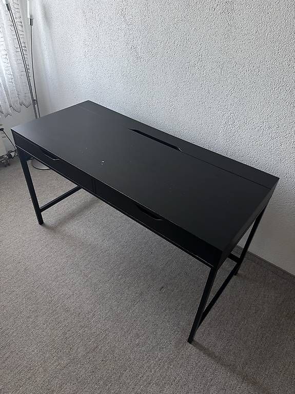 Scrivanie: Ikea Schreibtisch, schwarz, gebraucht – Usato da Walzenhausen venduto da elhuuu21 3