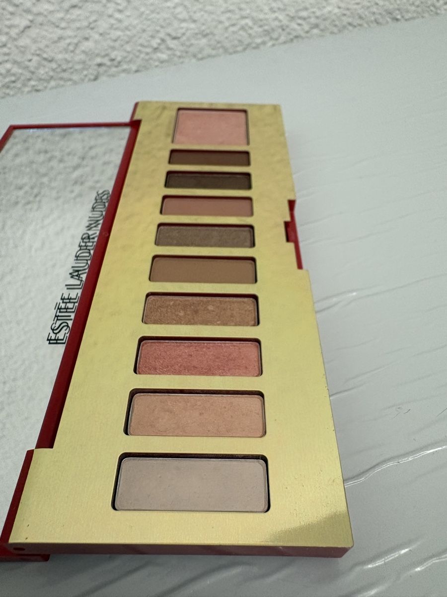 Estée Lauder Make-up: Estée Lauder Liedschattenpalette und Lippenstift – Usato da Münchenstein venduto da cyoni 6