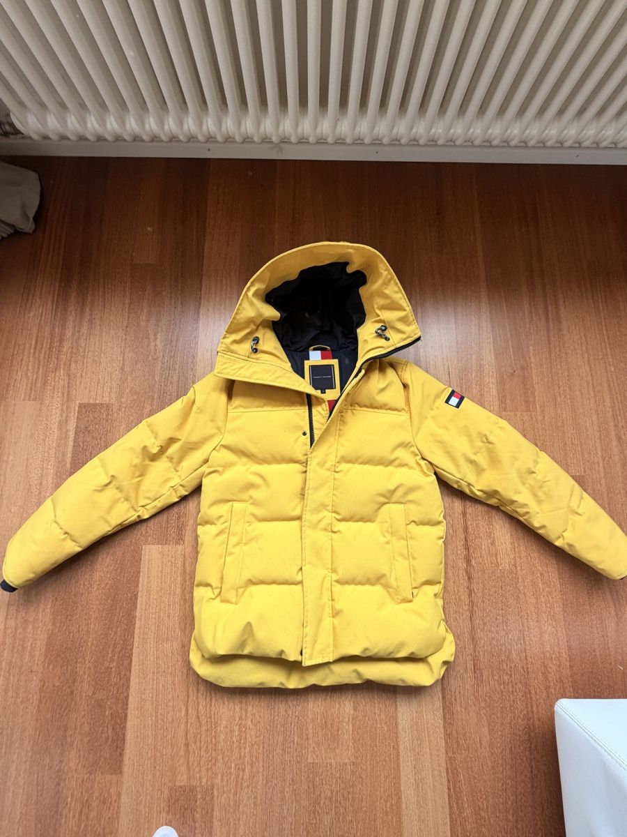 Tommy Hilfiger Giacche: Tommy Hilfiger Winterjacke – Usato da Forch venduto da Speedyrun