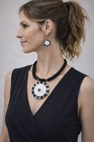 Set Orecchini e Collana girocollo perline e pietra NUOVI