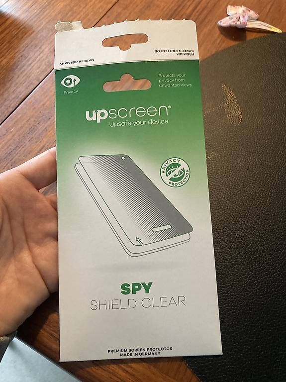 Ritocchi & pellicole di protezione: iPhone 5S Schutzfolie UPSCREEN – Usato da Zürich venduto da BootmakerforKings