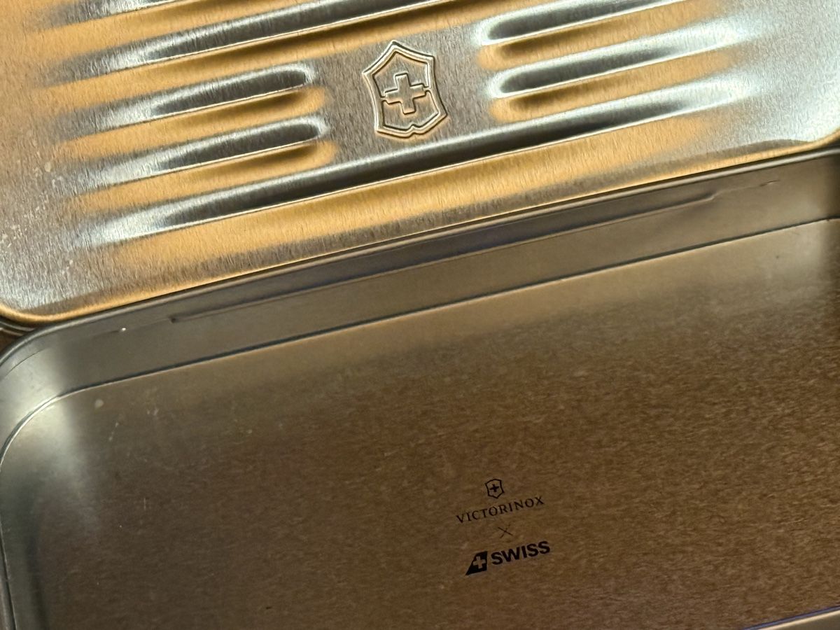 Behälter & Ähnliches: Swiss Amenity Kit Businessclass – Gebraucht aus Savognin von Buongiorno 2