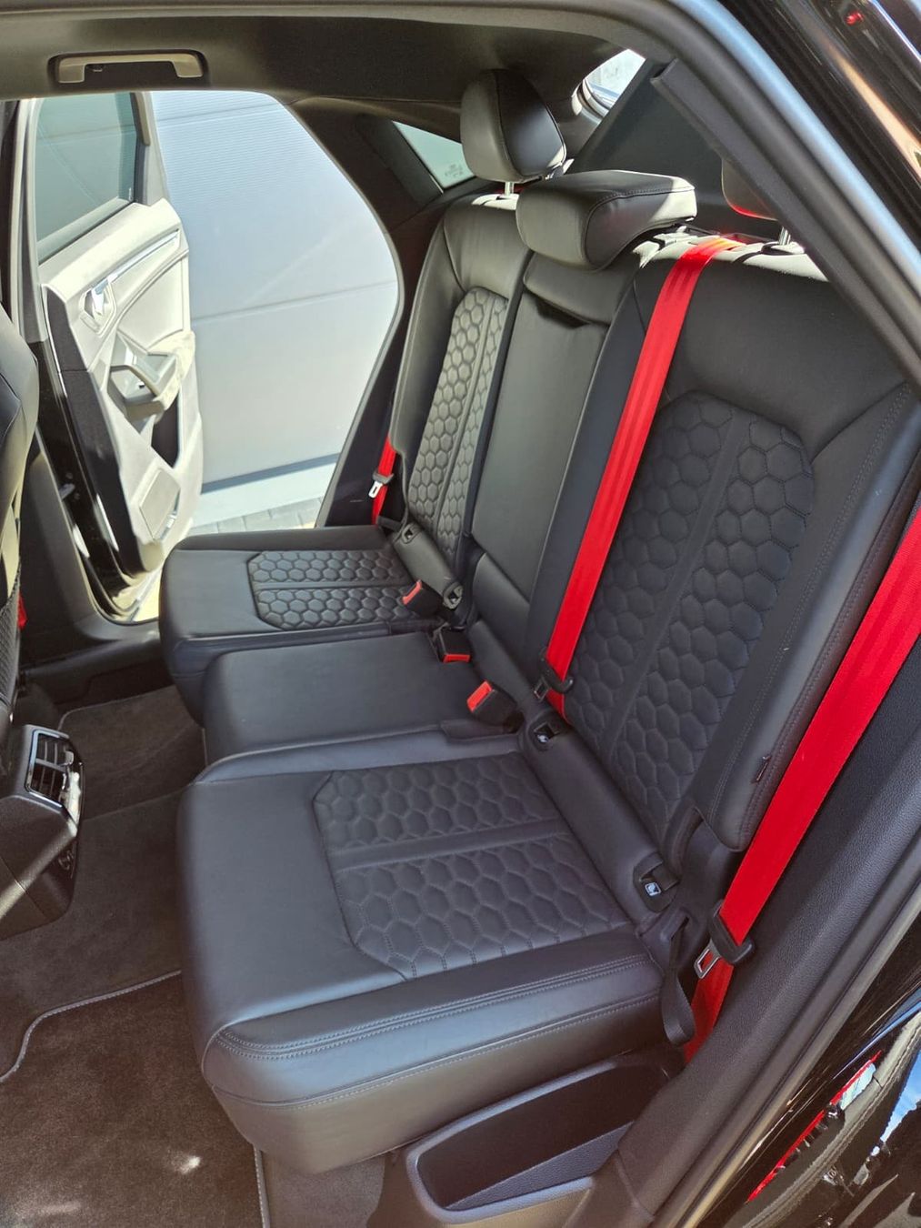 Audi Automobili: Audi RSQ3 2022 – Usato da Eschenbach SG venduto da nev_f9cx 7