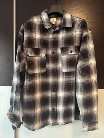 Hemd H&M Relaxed Fit kariert schwarz-weiss Grösse L
