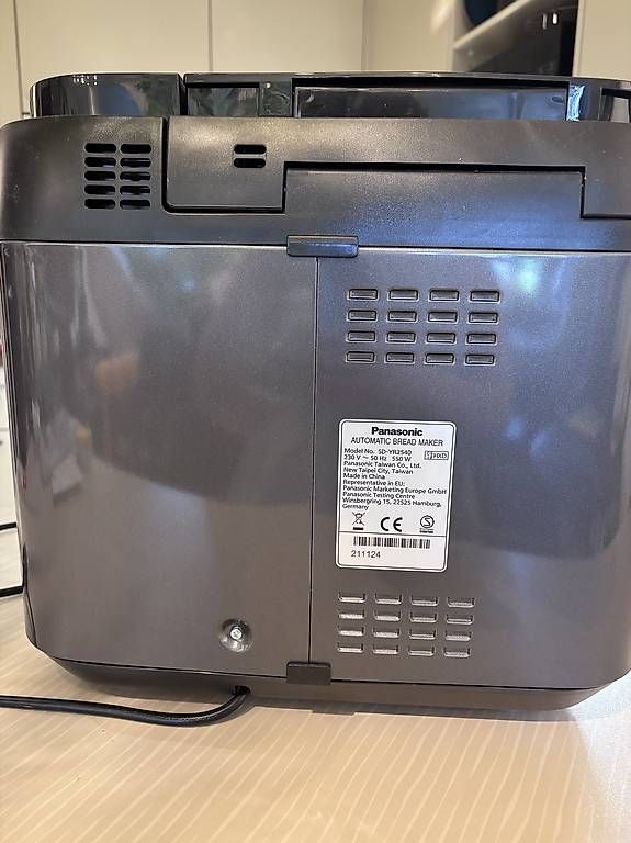 Elettrodomestici da cucina: Panasonic SD-YR2540 Breadmaker / Brotbackmaschine – Usato da Bern venduto da MizzlShizzl 1