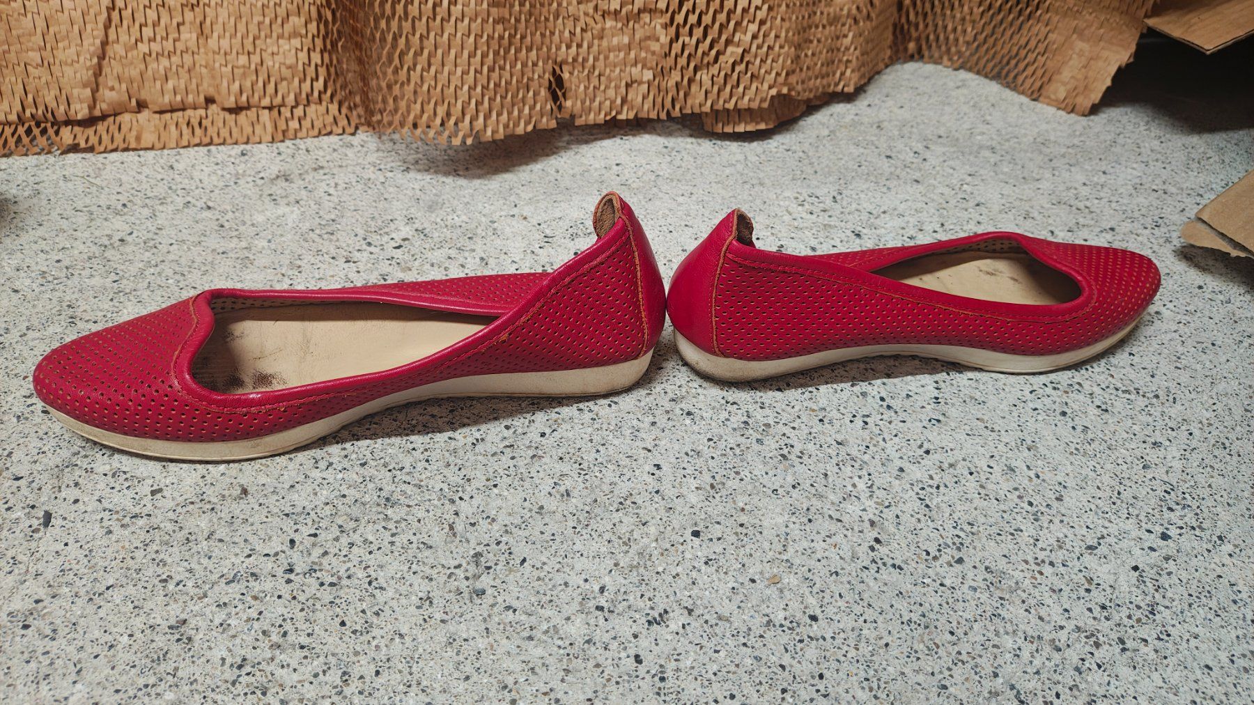 Scarpe da donna: handgefertigte Lederschuhe – Usato da Thalwil venduto da hri_s2bq 1
