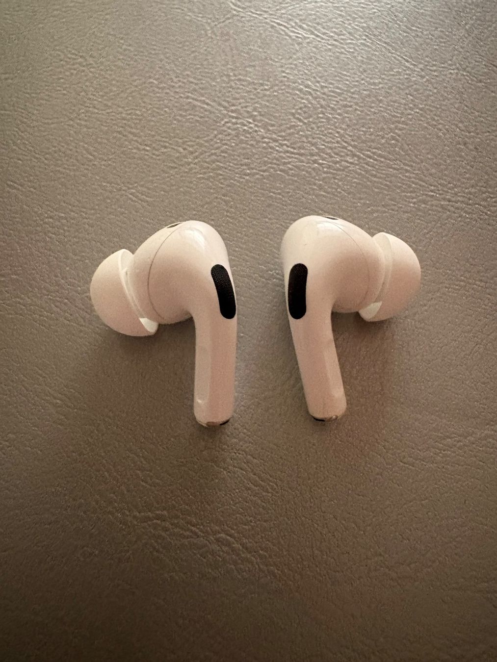 Apple Kopfhörer: Apple AirPods Pro 2 – Gebraucht aus Horgen von Pupygin84