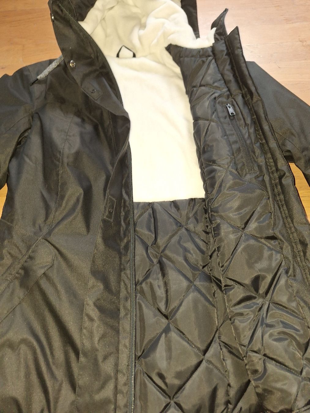 Jacken: Winterjacke Damen – Neu (gemäss Beschreibung) aus Tamins von VW99 3