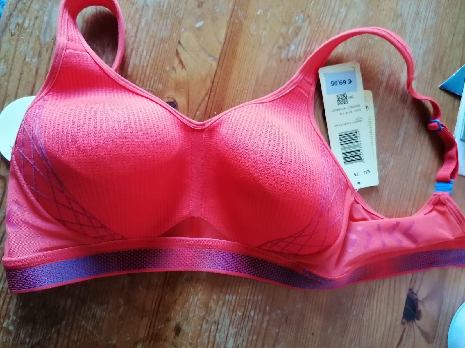 Triumph Altra biancheria intima: Triumph Sport BH 75C – Nuovo (secondo la descrizione) da Matten b.Interlaken venduto da Zambala1