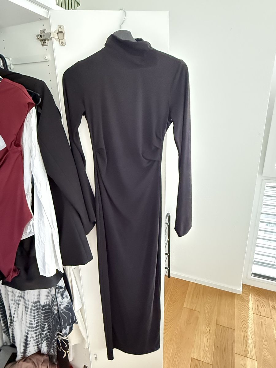 Zara Vestiti: Zara dress – Usato da Nebikon venduto da Preloved_bykelly