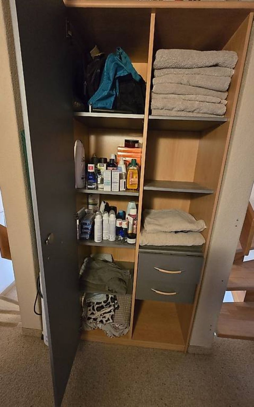 Schränke: Schrank – Gebraucht aus Büttikon AG von jd.grobler 1