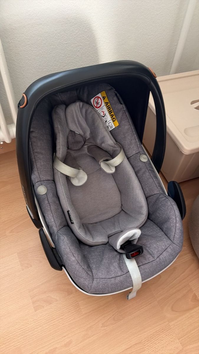 Maxi-Cosi Auto-Kindersitze: Maxi Cosi – Gebraucht aus Richterswil von nufian005
