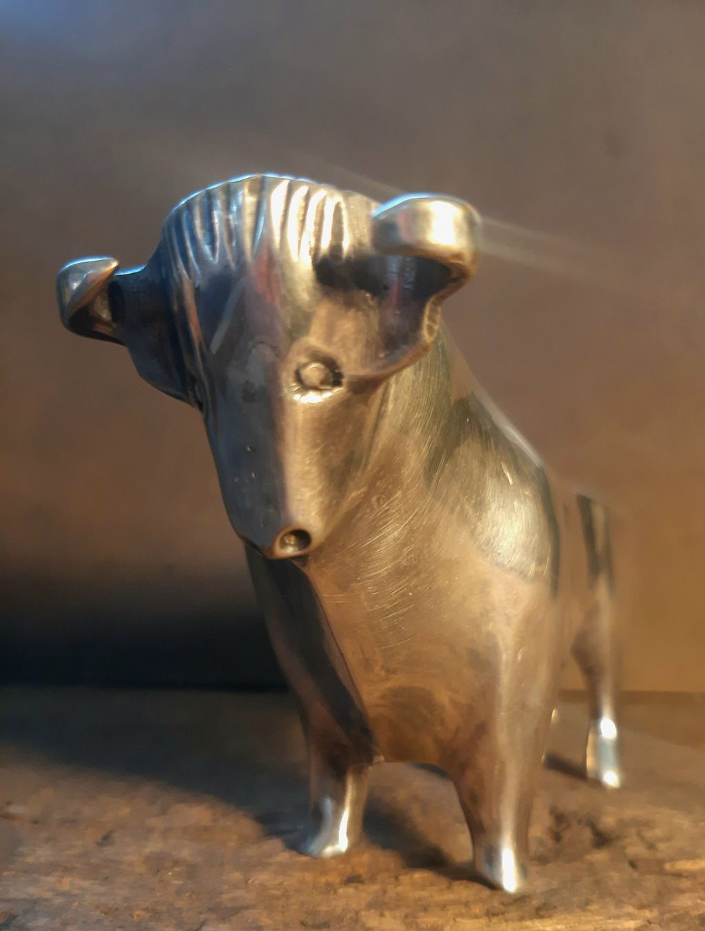 Skulpturen & Statuen: Stier Skulptur gemarkt – Gebraucht aus Arbon von torso444