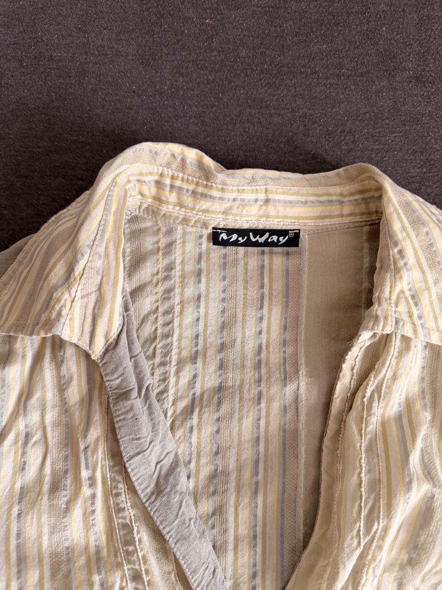 Blusen: Schöne taillierte Bluse – Gebraucht aus Unterentfelden von ame_tf2n 1