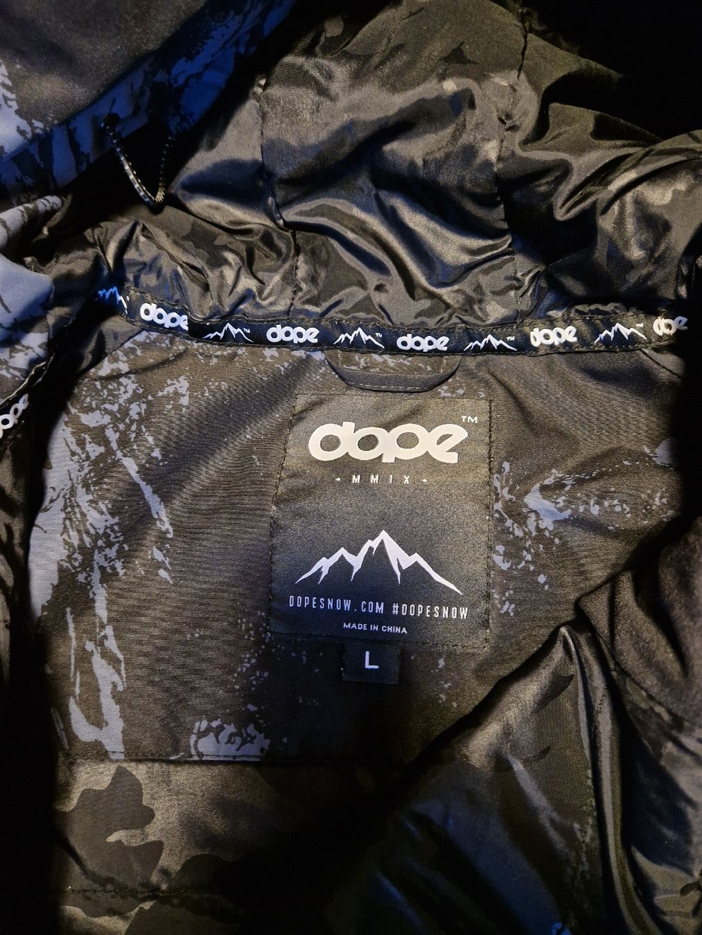 Dope Vestes: Dope Skijacke Akin Gr . L – Neuf (Voir description) à Trun par sanena 1