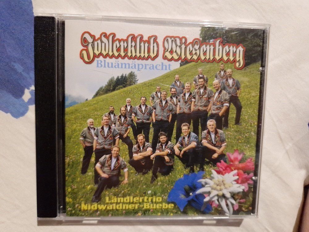 CD: Jodlerklub Wiesenberg: Bluämäpracht – Usato da Brittnau venduto da Zibu