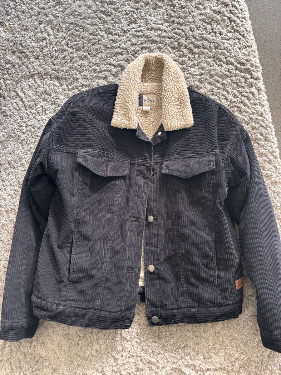 Roxy Jacken: Roxy Jacke schwarz Gr. S – Gebraucht aus Luzern von sumsili
