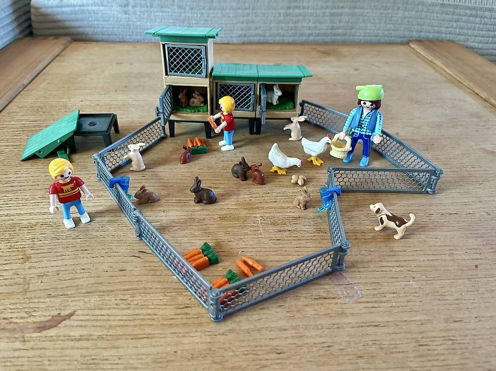 Playmobil Spielzeuge: Playmobil lapins et poules – Gebraucht aus Sugiez von Essenti3L