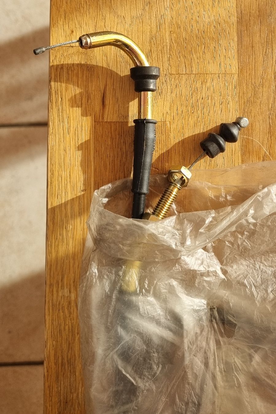 Alle Rollerersatzteile: Cable accélérateur Kymco 17910-KGB5-900 – Neu und originalverpackt aus Ursy von etisaf 1