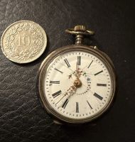 Antike kleine Schweizer Taschenuhr, ca. 1890–1920