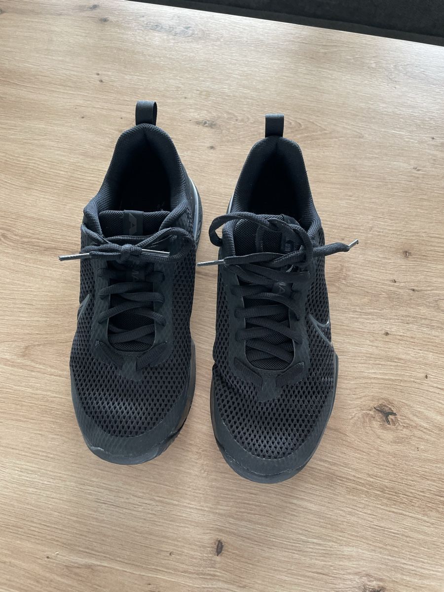 Nike Scarpe da uomo: Nike Air Max Schuhe, Grösse 42.5 Schwarz – Nuovo (secondo la descrizione) da Buchs ZH venduto da ala_7rnk 1