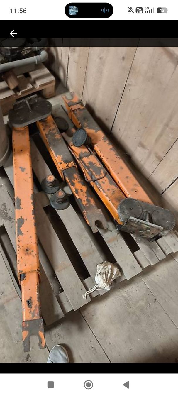 Piattaforme elevatrici & Crick: Autolift 2500 kg gebraucht – Usato da Balterswil venduto da RequireQuagmire 4