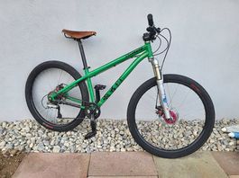 Dirtbike Spezialized 26"