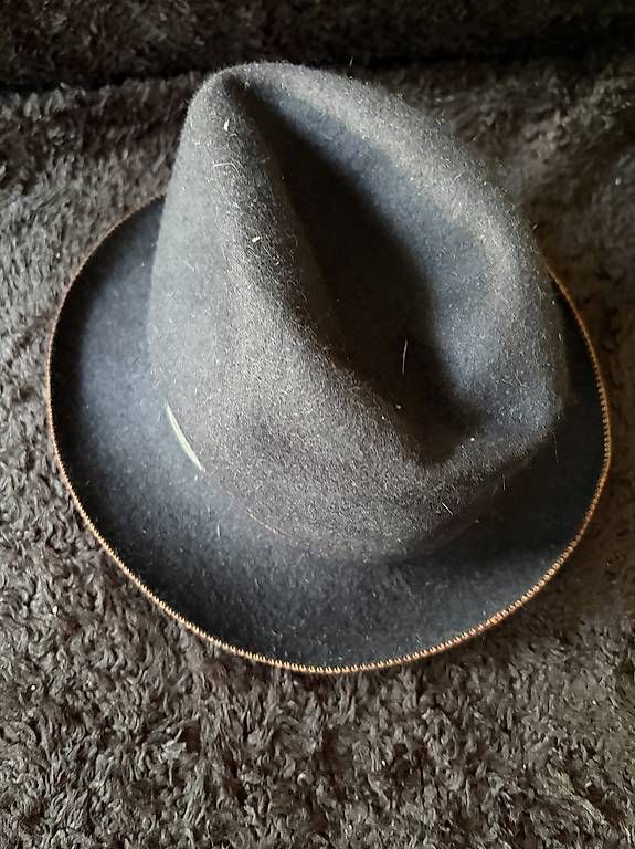 Copricapi, berretti & cappellini: cappello borsalino  – Usato da Davesco-Soragno venduto da ele_vxg5 2