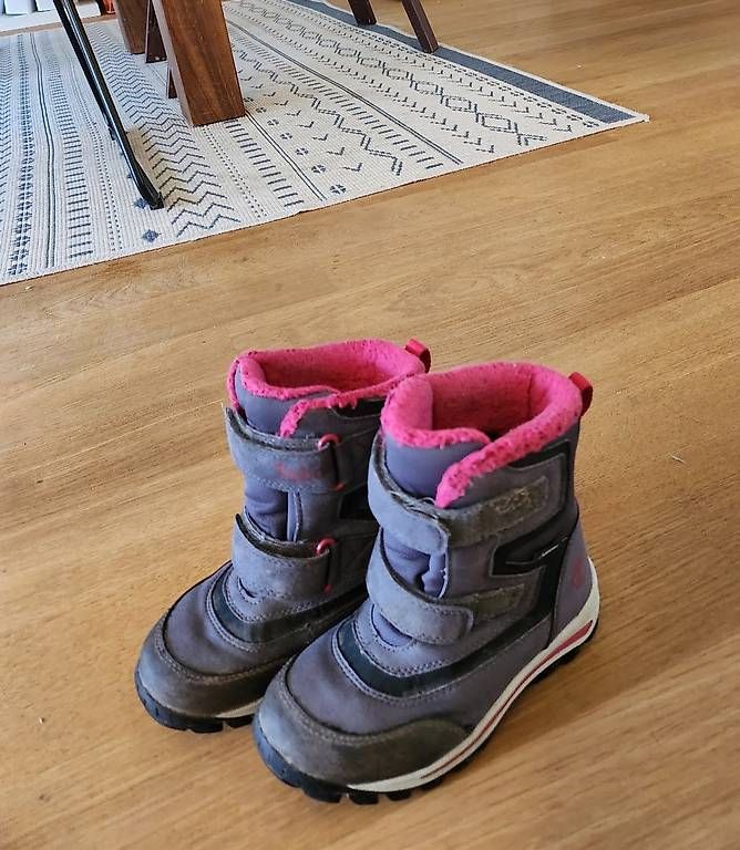 Scarpe per ragazze: Winterschuhe Grösse 28 – Usato da Winterthur venduto da kyubi 2