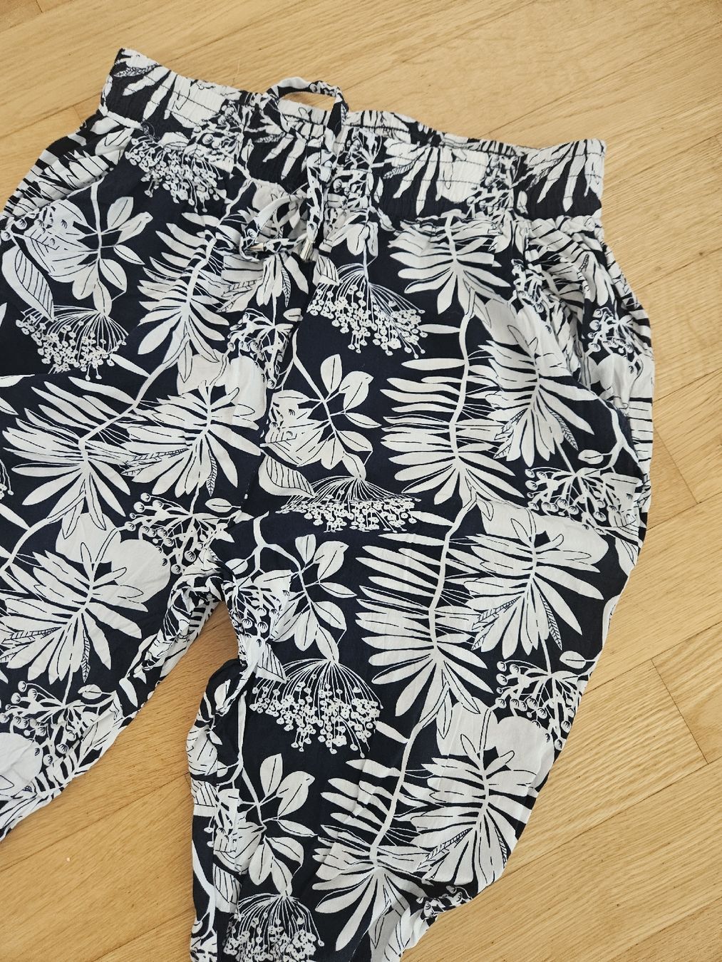 Pantaloni: Sommerhose luftige Hose Sommer Pluderhose – Nuovo (secondo la descrizione) da Pratteln venduto da madi1990 1