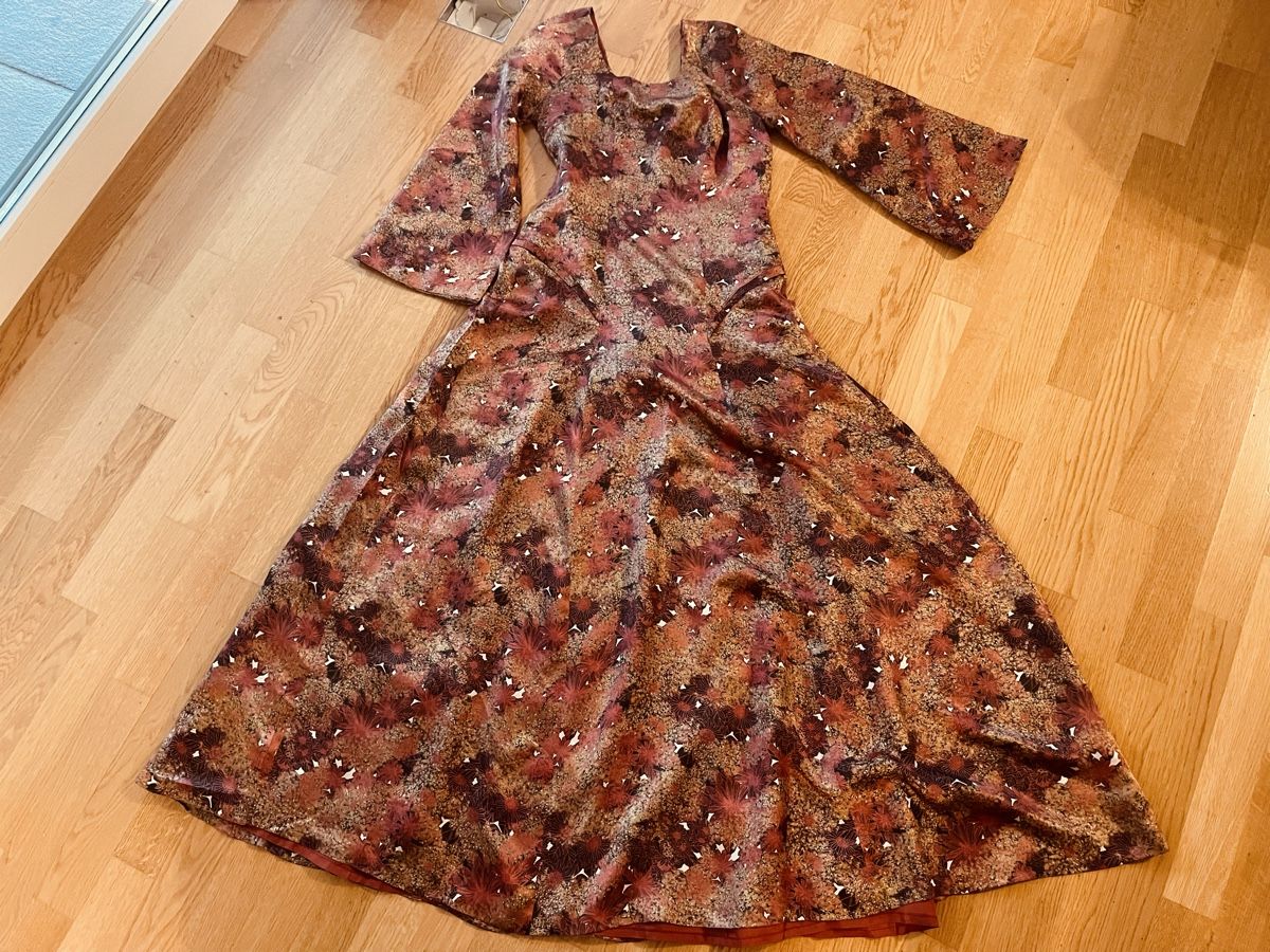 Vestiti: Seidenkleid – Usato da Rüschlikon venduto da Lajniii 2
